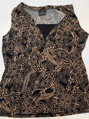 JKLA Black & Tan Floral V-Neck Tank Top